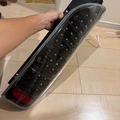 ハイエース テールランプ　の画像