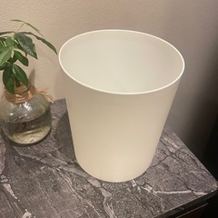 ゴミ箱、ドアストッパー、小箱　無料12/1〜23の画像