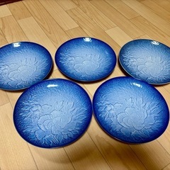 ふぐ皿5枚と大皿1枚の画像