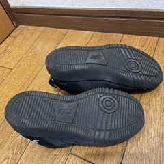 New Balanceブラック ボアスニーカー　17cmの画像