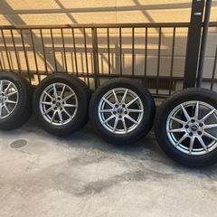アルミホイールスタッドレスタイヤ四本セットの画像