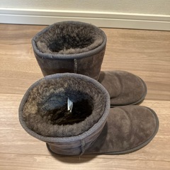 値下げ！UGG ムートンブーツ　23cmの画像