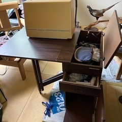 ミシンと机？メモリークラフト6500の画像