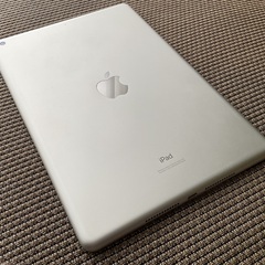 iPad 第7世代　 Wi-Fiモデル／32GB／シルバーの画像