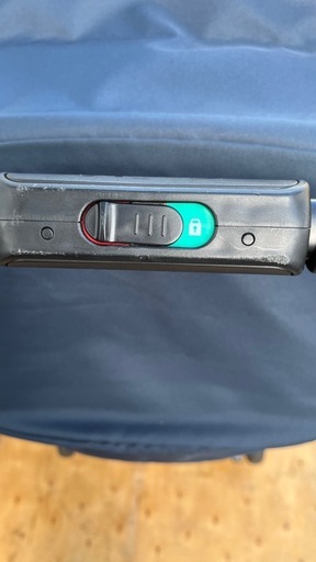 販売 極美品✨コンビ ベビーカー AttO typeS ネイビー エッグショック