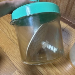 漬物器　２個の画像