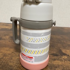 ピーコック 水筒（490ml）の画像