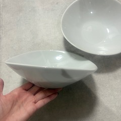 カレーパスタ皿の画像