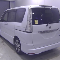 日産セレナの画像