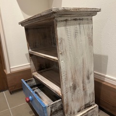 〓値下げ〓ヴィンテージ風リメイク棚　中古品の画像