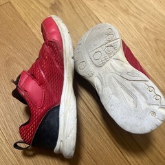 18.0  スニーカーの画像