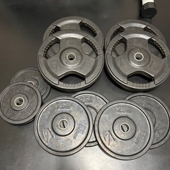 ボディメーカー ベンチプレスの画像