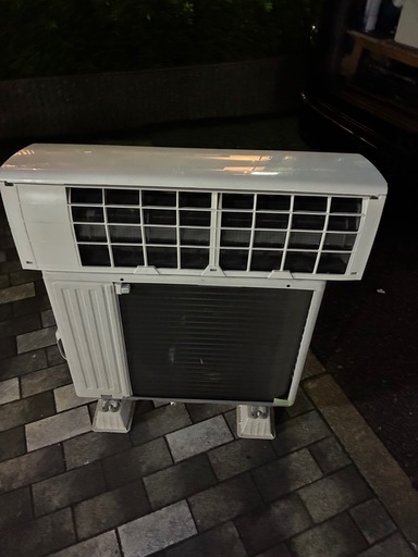 6畳エアコン2021年美品① 