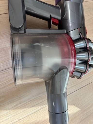 Dyson V8 掃除機（SV10K）付属品多数・2019年製