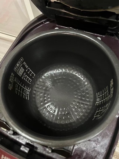 HITACHI製圧力IHすいはんき炊飯器