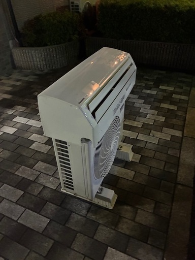 6畳エアコン2021年製
　美品、綺麗！ ②