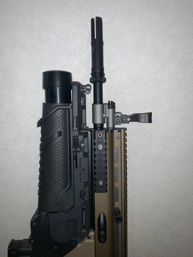 東京マルイ　次世代電動ガン　FN   SCAR   H   ちょい訳ありランチャー付き 東京マルイ 次世代電動ガン FN SCAR H ちょい訳ありランチャー付き