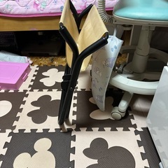 折り畳み椅子の画像