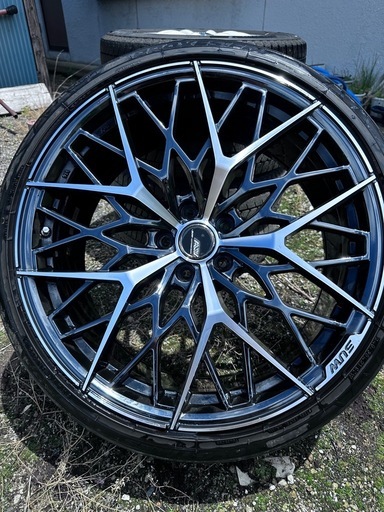 アルファードに似合います