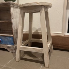 リメイク　アンティーク調スツール　中古の画像