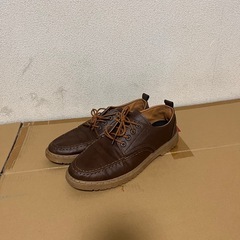 茶色レザーシューズの画像