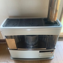 コロナストーブ煙突式輻射18〜29畳タイプ　2023年購入3年保証残り1年ありの画像