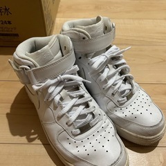 エアフォース1 ミッド26.5の画像