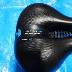 肉厚スポーツサドルの画像