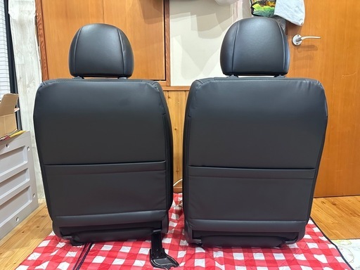 【新車外し】ダークプライムS 200系 ハイエースシート