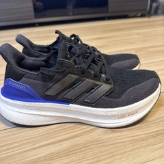 Adidas ULTRABOOST 5 Light Boostの画像