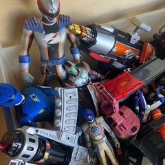 10/20まで限定！おもちゃセット！仮面ライダー　ミニカー　ソフビ　戦隊　子供向けの画像