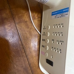壁かけ扇風機の画像