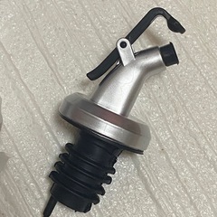 ※お譲り先決定※【無料で差し上げます】【新品】オリーブオイル　瓶...