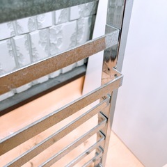 壁面陳列ラック　業務用の画像