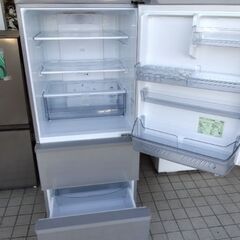2019年　超極上美品　使いやすい超お勧め　3ドア　冷蔵庫の画像
