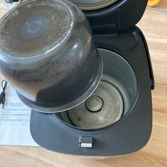 YAMAZEN 2020年製 マイコン炊飯ジャー3号炊 YJB-300（B）の画像