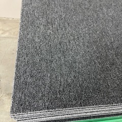 【70枚】タイルカーペット　50×50cm  タイルマット グレー　中古の画像