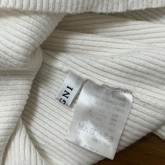 INGNI肩リボン白ニットの画像