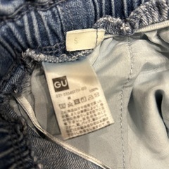 👖✨ GU ジーユー デニムワイドパンツ Sサイズ ウエストゴム/紐の画像