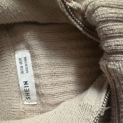 SHEIN ハーフジップの画像