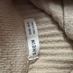 SHEIN ハーフジップの画像