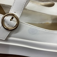 厚底　ストラップ付き　シューズ　ホワイト　23.5cmの画像