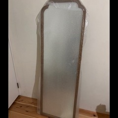 アンティーク調スタンドミラーの画像
