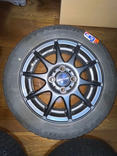 スタッドレスタイヤ、ホイールセット　１５５.65.R14