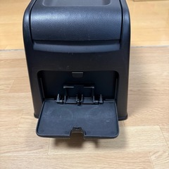 『E51エルグランドコンソールボックスの画像