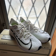 入学式などに　 NIKE ZOOM RIVAL FLY 25.5センチ の画像
