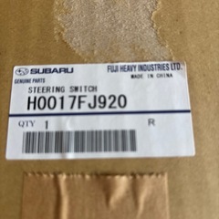 インプレッサ　【H0017FJ920】スバル　ステアリングスイッチ　右のみ新品の画像