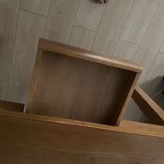 ダイニングテーブルの画像