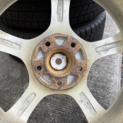 【17インチアルミホイール付8分山以上バリ山スタッドレスタイヤ4本セット】225/65R17 エクストレイル等にの画像