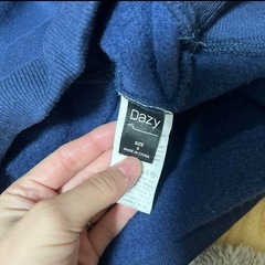 パーカー　フード付き　トレーナー　青　紺の画像